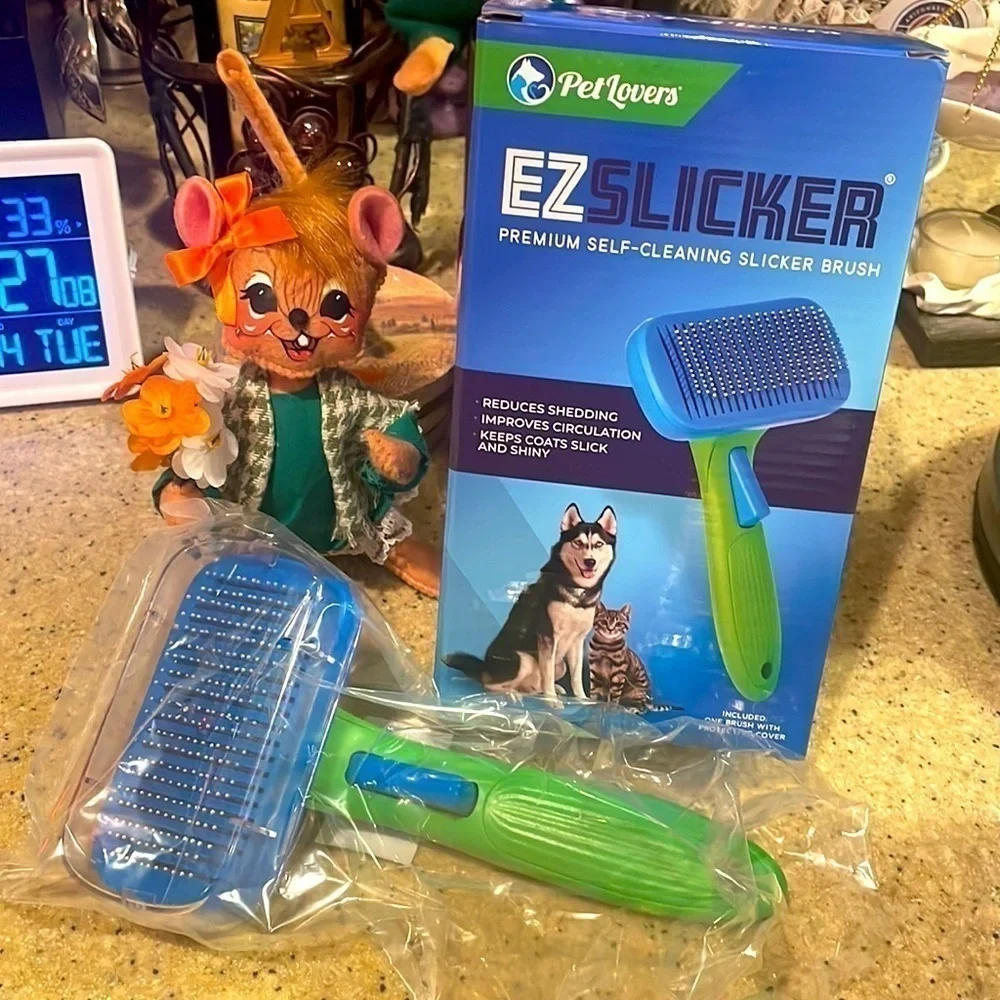 Brand New Self Cleaning Dog & Cat Hair Brush Shedding Grooming Tool Fur Comb